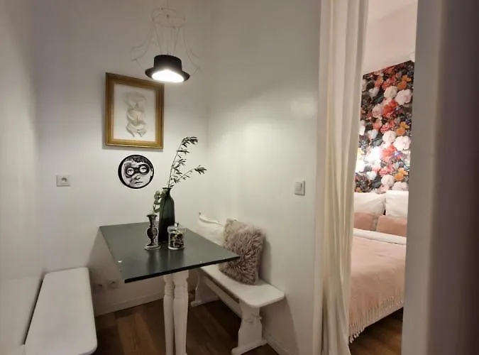 Alixe La Styliste Apartman *